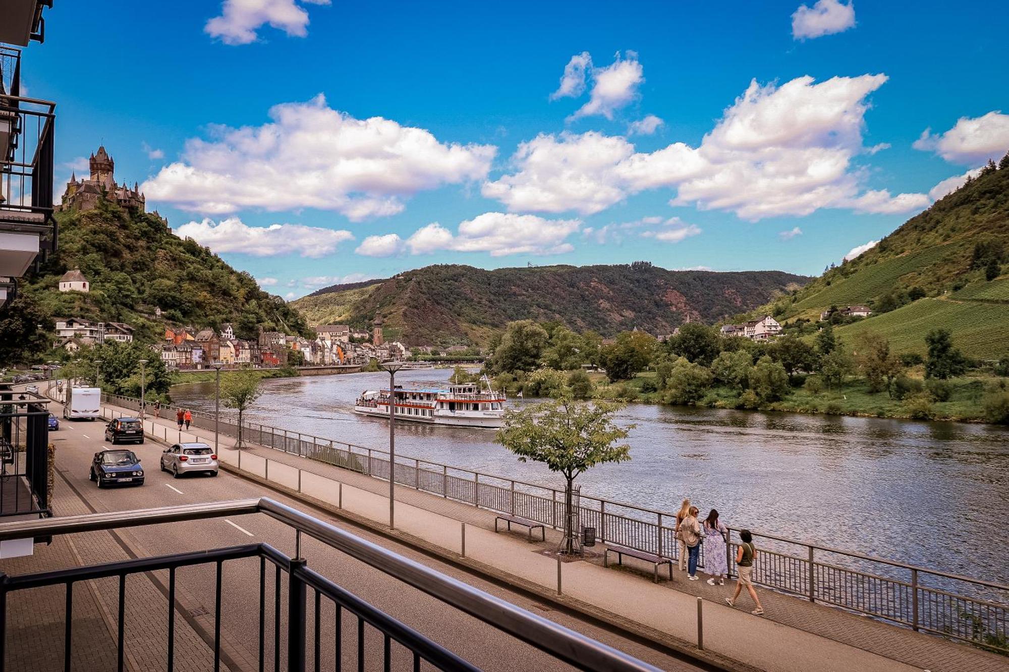 Moselpromenade Villa Moselufer, Panorama & Burg Cochem Blick, Netflix, Balkon Zewnętrze zdjęcie